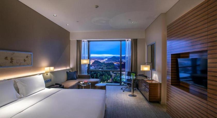 New World Guiyang Hotel Exterior foto