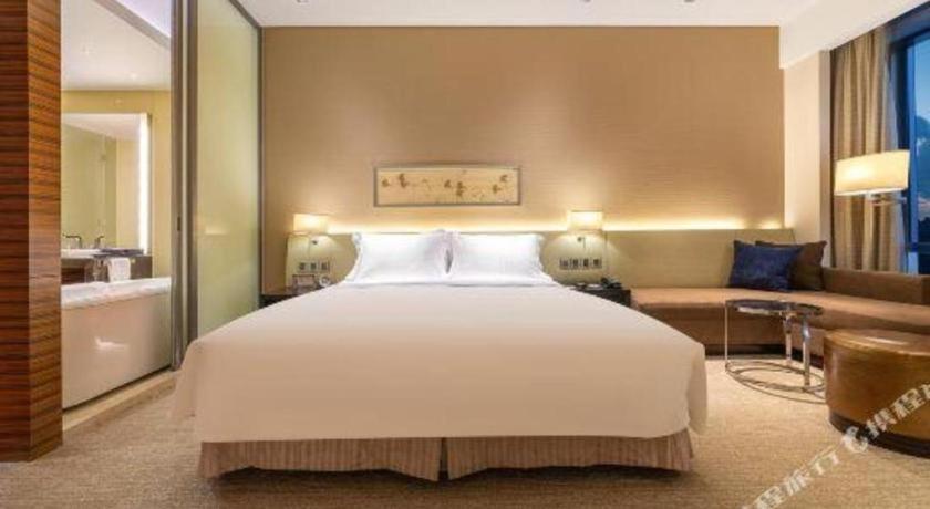 New World Guiyang Hotel Exterior foto